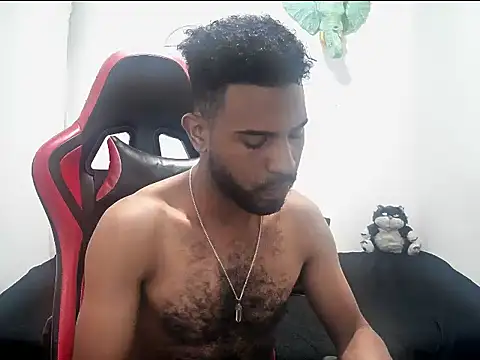 alberthot11 online show from November 20, 2025, 3:51 am