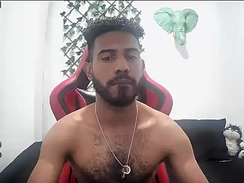 alberthot11 online show from November 24, 2025, 9:48 pm