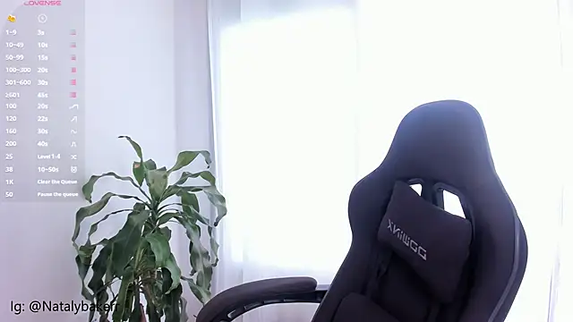 Snapshot of Nat_Bakerss chatting on February 14, 2026, 9:48 pm Nat Bakerss online show from February 14, 2026, 9:48 pm