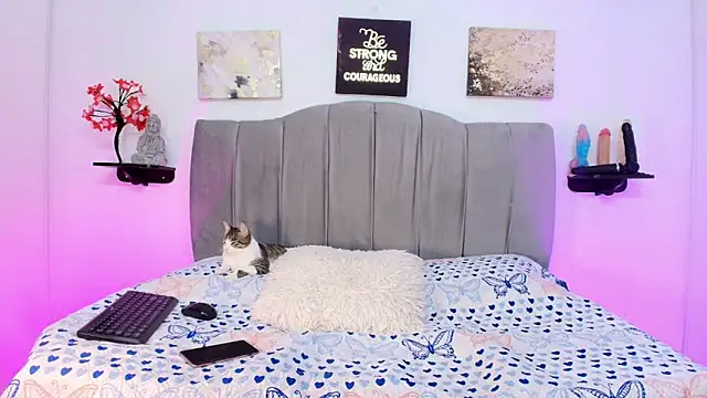 Snapshot of Maddy__Jones chatting on February 20, 2026, 7:05 pm Maddy Jones online show from February 20, 2026, 7:05 pm