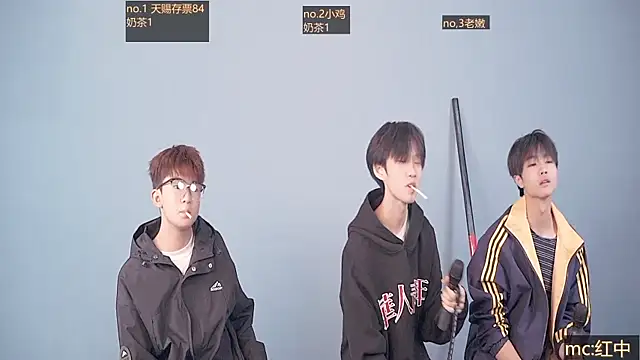 Cosplay   online show from November 22, 2025, 12:15 pm