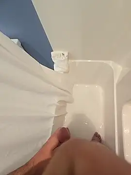 Snapshot of burg2007 chatting on November 30, 2025, 6:58 am burg2007 online show from November 30, 2025, 6:58 am