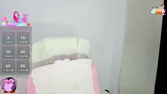 XIAOFENG-2025 online show from November 20, 2025, 5:41 am