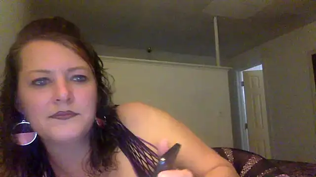 whitecream88 online show from November 27, 2025, 3:40 am