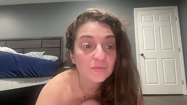 Nikkisnow99 online show from December 5, 2025, 12:43 am