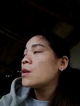 Snapshot of bela-hayes chatting on November 27, 2025, 12:44 am bela-hayes online show from November 27, 2025, 12:44 am