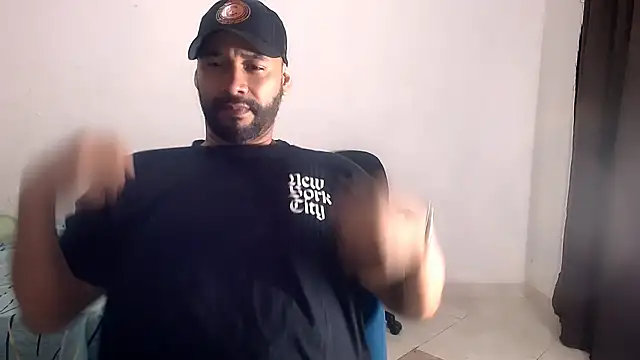 musclehetero online show from November 22, 2025, 7:57 pm