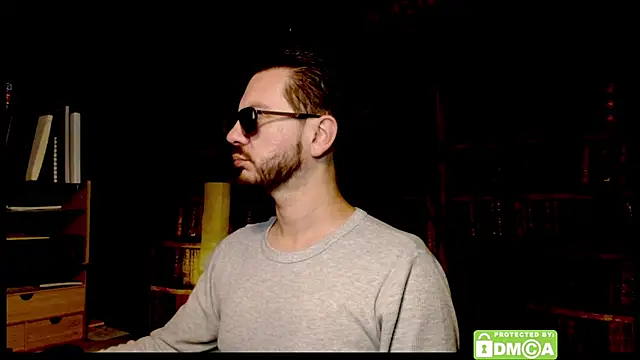 Snapshot of justshutupandwatch chatting on December 15, 2025, 4:46 pm justshutupandwatch online show from December 15, 2025, 4:46 pm