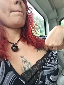 Snapshot of Eveelyn25xxx chatting on November 20, 2025, 8:09 pm Eveelyn25xxx online show from November 20, 2025, 8:09 pm