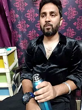 Cute Lucky online show from April 13, 2026, 5:17 pm