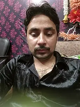 Snapshot of Cute_Lucky chatting on July 6, 2026, 8:44 pm Cute Lucky online show from July 6, 2026, 8:44 pm