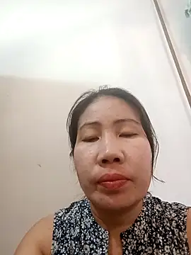 Snapshot of Reema_143 chatting on November 28, 2025, 5:29 am Reema 143 online show from November 28, 2025, 5:29 am