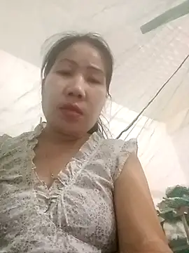 Snapshot of Reema_143 chatting on November 26, 2025, 2:39 pm Reema 143 online show from November 26, 2025, 2:39 pm