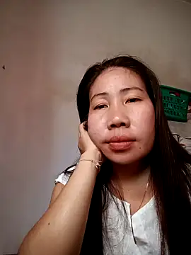 Snapshot of Reema_143 chatting on November 24, 2025, 7:52 am Reema 143 online show from November 24, 2025, 7:52 am