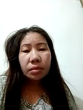 Snapshot of Reema_143 chatting on November 25, 2025, 12:33 am Reema 143 online show from November 25, 2025, 12:33 am