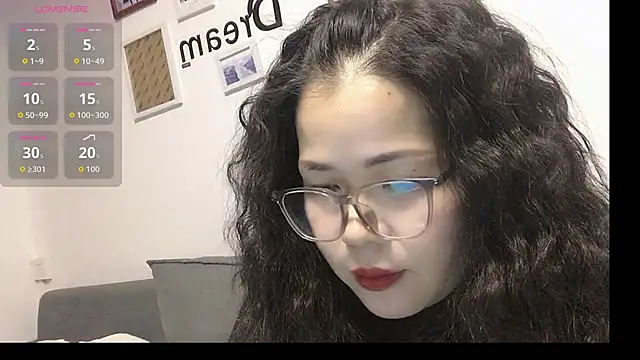 Snapshot of Huahua3187 chatting on November 20, 2025, 11:33 am Huahua3187 online show from November 20, 2025, 11:33 am