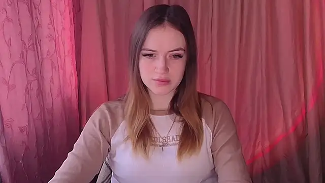 Illa May online show from February 24, 2026, 7:20 am