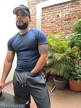 Mike savage3 online show from December 4, 2025, 12:37 pm