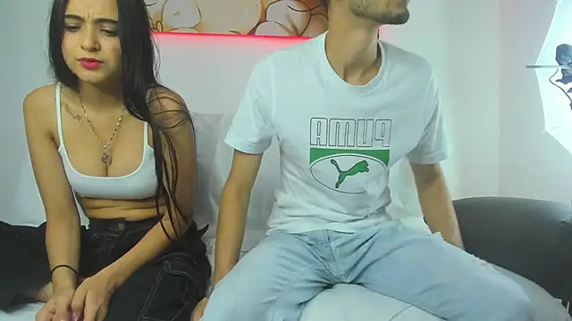 Snapshot of dracke_and_zara chatting on November 28, 2025, 11:54 am dracke and zara online show from November 28, 2025, 11:54 am