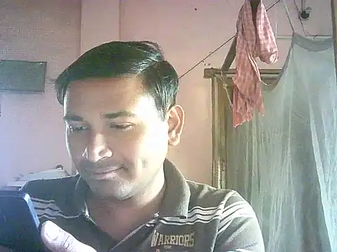 handsome12345  online show from January 12, 2026, 2:29 am