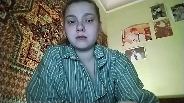 Snapshot of KikiBang chatting on March 29, 2026, 7:26 pm KikiBang online show from March 29, 2026, 7:26 pm