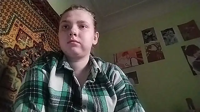 Snapshot of KikiBang chatting on March 16, 2026, 10:19 am KikiBang online show from March 16, 2026, 10:19 am