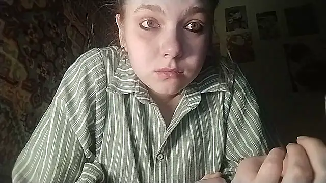 Snapshot of KikiBang chatting on March 30, 2026, 7:37 pm KikiBang online show from March 30, 2026, 7:37 pm