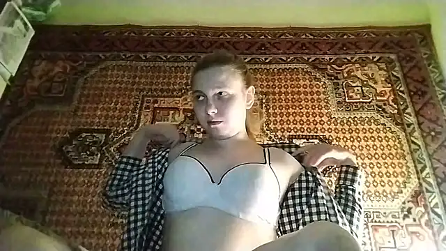 Snapshot of KikiBang chatting on March 22, 2026, 6:53 pm KikiBang online show from March 22, 2026, 6:53 pm