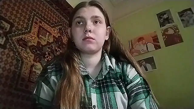 Snapshot of KikiBang chatting on February 10, 2026, 9:19 am KikiBang online show from February 10, 2026, 9:19 am