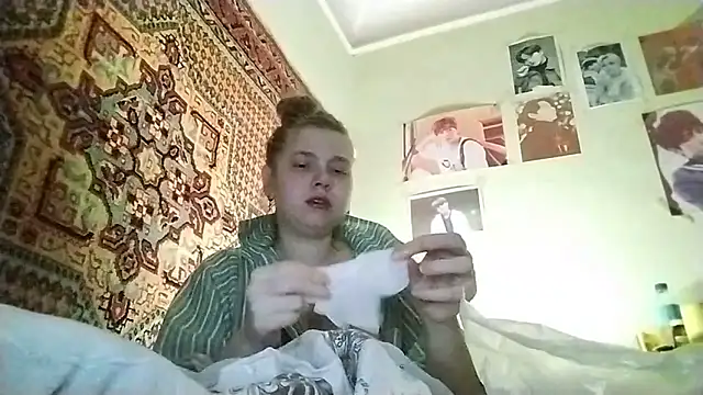 Snapshot of KikiBang chatting on March 3, 2026, 6:59 pm KikiBang online show from March 3, 2026, 6:59 pm