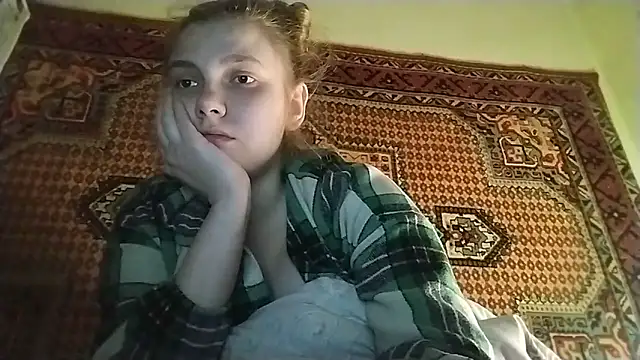 Snapshot of KikiBang chatting on February 24, 2026, 6:31 pm KikiBang online show from February 24, 2026, 6:31 pm