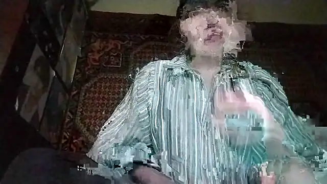 Snapshot of KikiBang chatting on February 12, 2026, 8:36 am KikiBang online show from February 12, 2026, 8:36 am