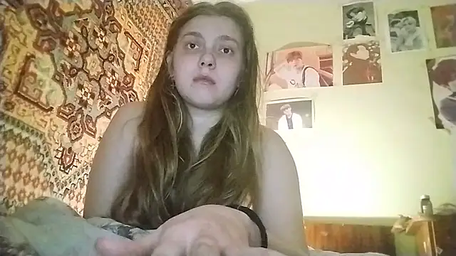 Snapshot of KikiBang chatting on March 5, 2026, 6:37 pm KikiBang online show from March 5, 2026, 6:37 pm