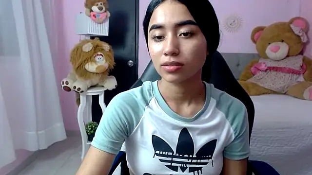 xoxo melany online show from December 21, 2025, 12:35 am