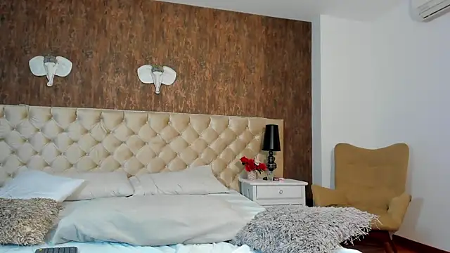 DaimondJohnson online show from January 9, 2026, 8:38 pm