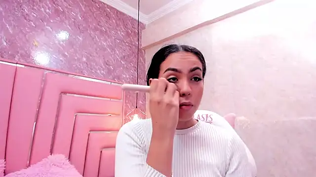 CHERRY  SWEET  online show from November 30, 2025, 11:44 am