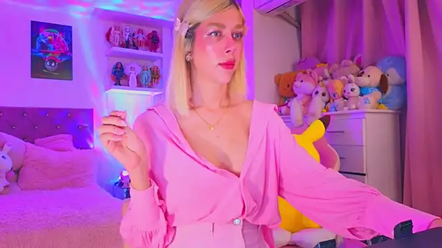 Snapshot of MadamBarbiee chatting on February 11, 2026, 11:59 pm MadamBarbiee online show from February 11, 2026, 11:59 pm