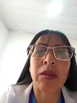 JustSamantha  online show from November 24, 2025, 2:17 pm