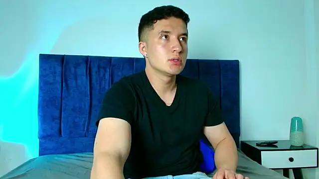 Snapshot of Ethan-Connor chatting on November 29, 2025, 8:53 pm Ethan-Connor online show from November 29, 2025, 8:53 pm