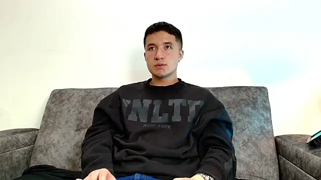 Snapshot of Ethan-Connor chatting on November 30, 2025, 8:31 pm Ethan-Connor online show from November 30, 2025, 8:31 pm