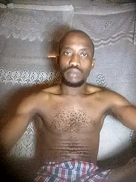 Snapshot of shortone01 chatting on November 28, 2025, 7:58 pm shortone01 online show from November 28, 2025, 7:58 pm