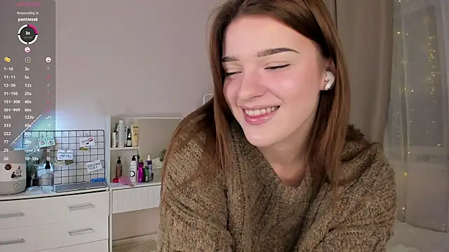 Snapshot of ZayaAlly chatting on December 1, 2025, 3:24 pm ZayaAlly online show from December 1, 2025, 3:24 pm