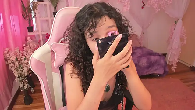 gummo  online show from December 19, 2025, 8:11 pm