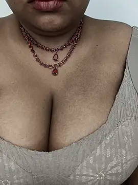 Snapshot of mamtha-tamil chatting on November 23, 2025, 10:36 am mamtha-tamil online show from November 23, 2025, 10:36 am