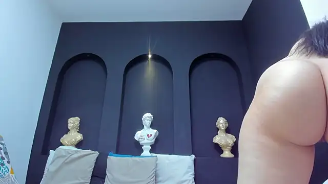 Snapshot of emilyrousee01 chatting on April 15, 2026, 7:58 pm emilyrousee01 online show from April 15, 2026, 7:58 pm