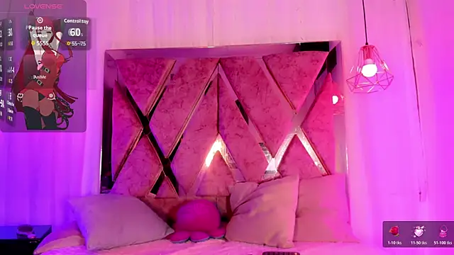 atenea taylor  online show from December 17, 2025, 6:51 am