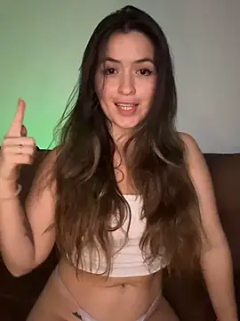 Snapshot of Little__Danni1 chatting on February 19, 2026, 5:15 am Little Danni1 online show from February 19, 2026, 5:15 am