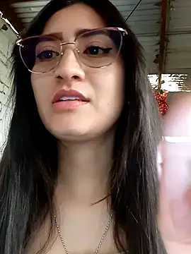 Snapshot of Marilyn_1-2 chatting on December 4, 2025, 10:09 pm Marilyn 1-2 online show from December 4, 2025, 10:09 pm