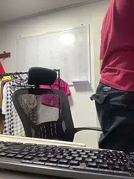 charlie bass online show from November 25, 2025, 6:03 am