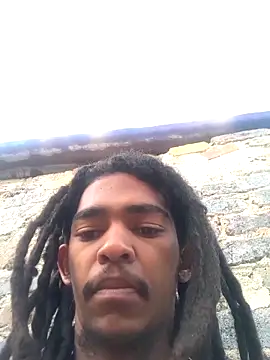 Eezxxx online show from April 4, 2026, 3:51 pm